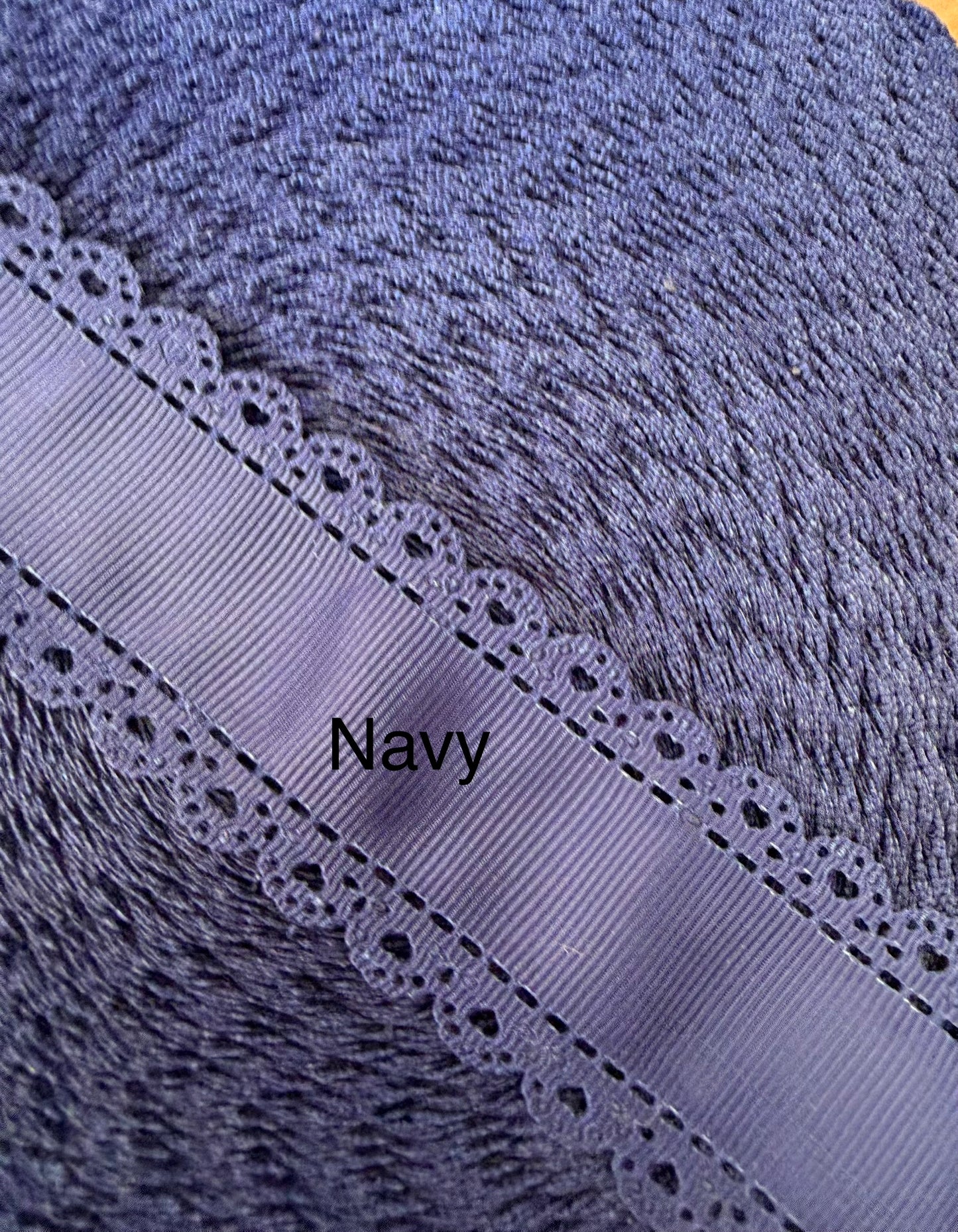 Heart scallop 1.5” grosgrain ribbon