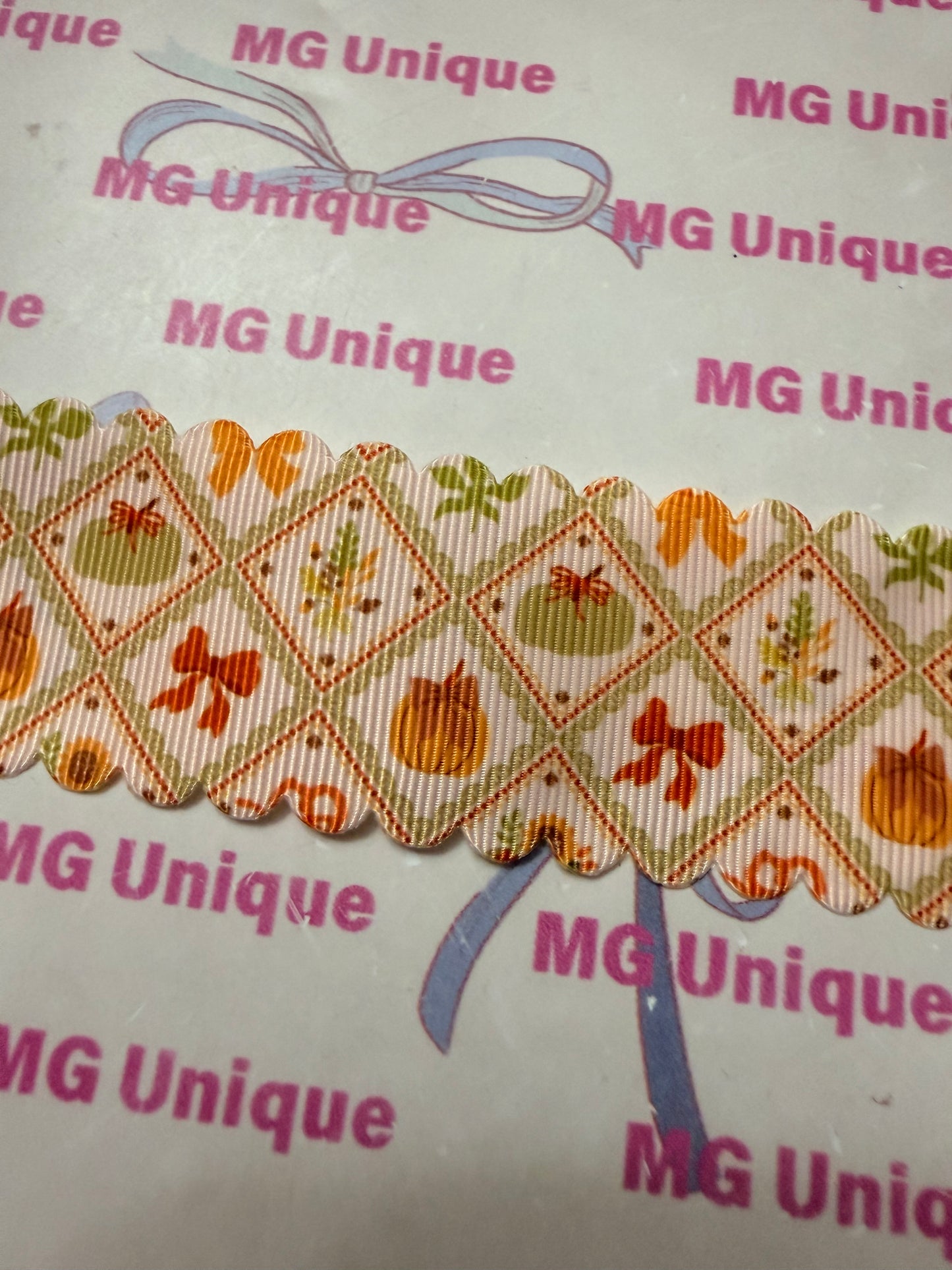 Pumpkins & Bows Scalloped 1.5”