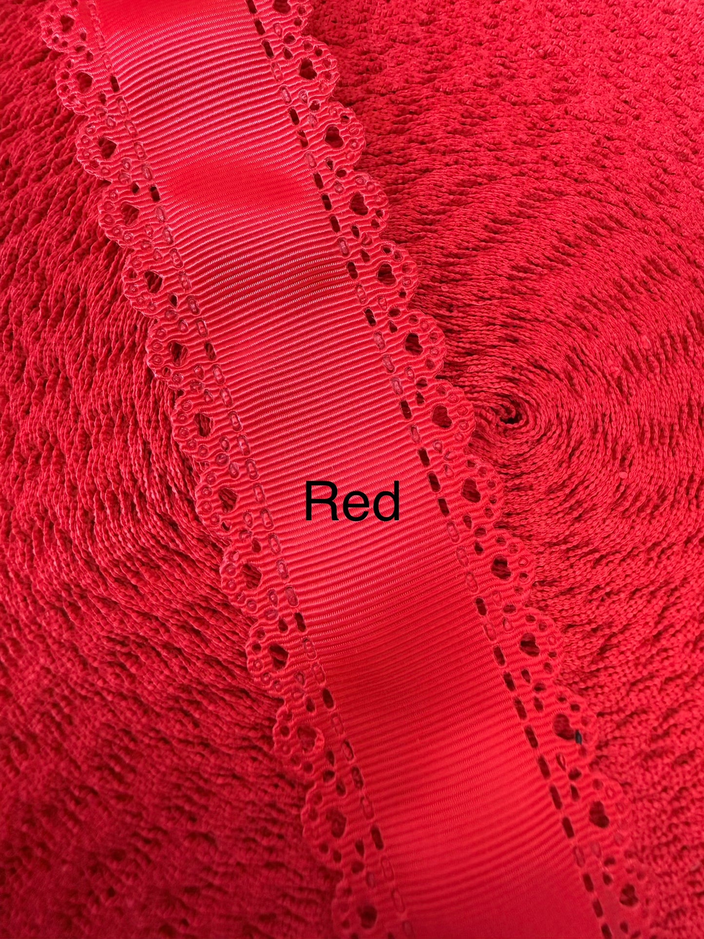 Heart scallop 1.5” grosgrain ribbon