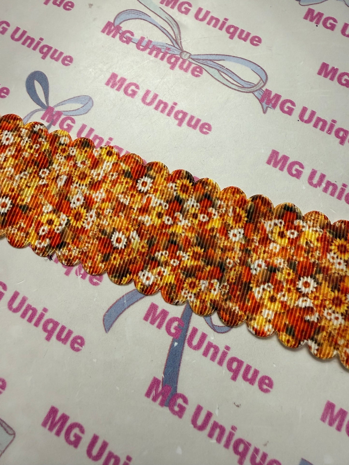 Autumn floral Scalloped 1.5”