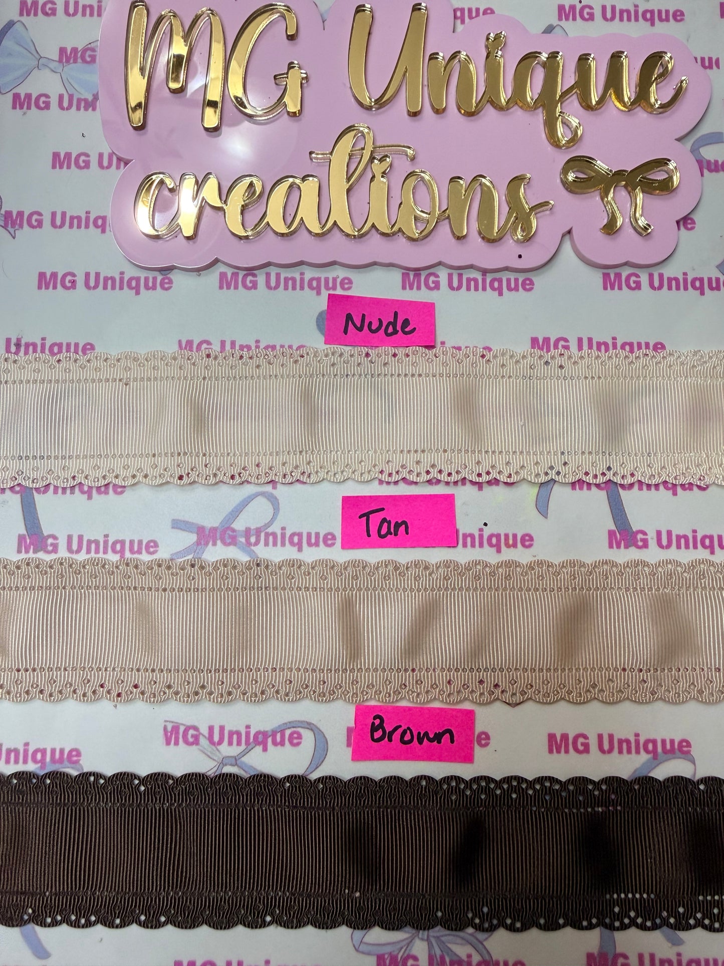 Scallop Wavy Edge 1.5”